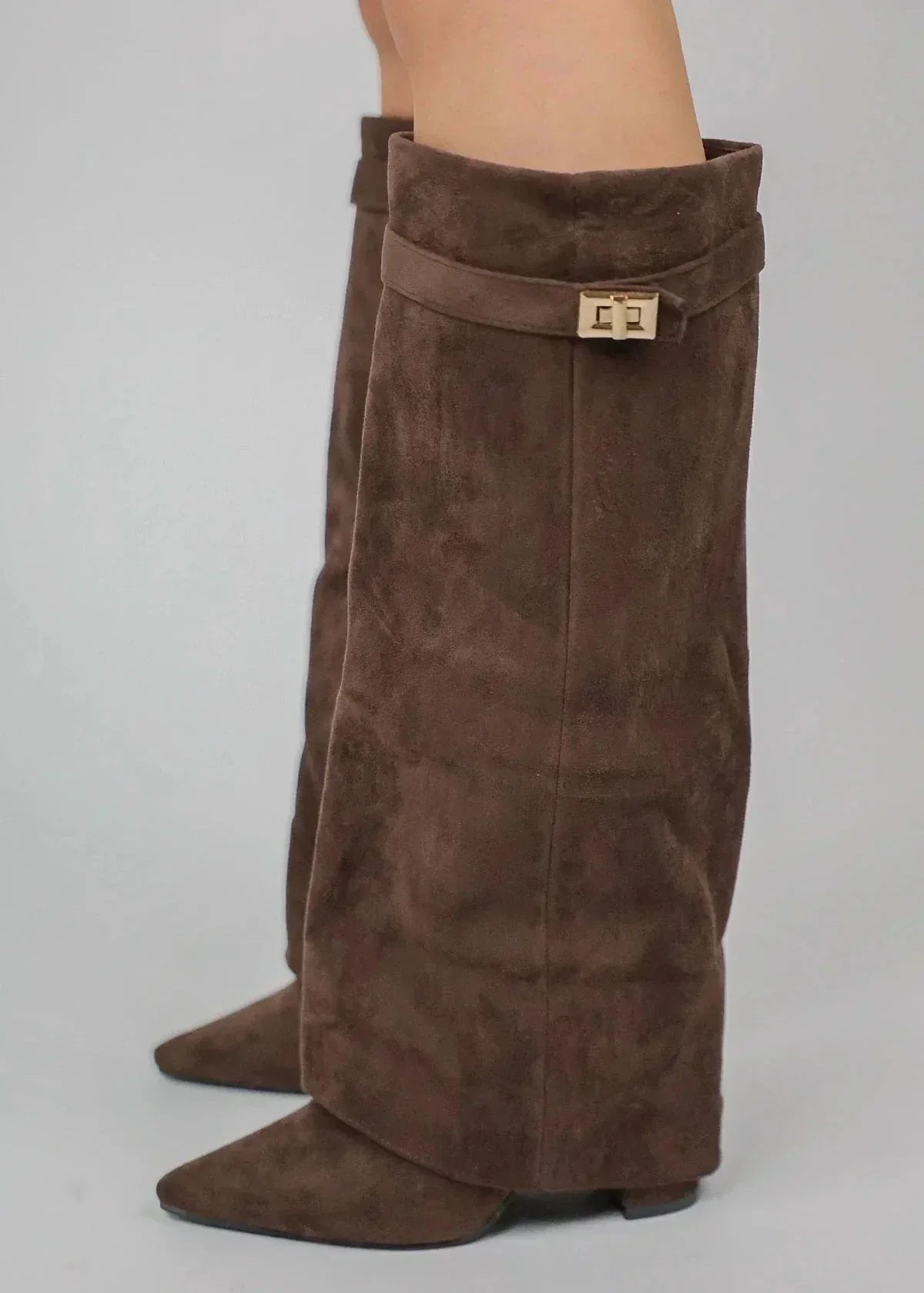 Mocha Luxe - Bottes Veganes Hautes en Suédine