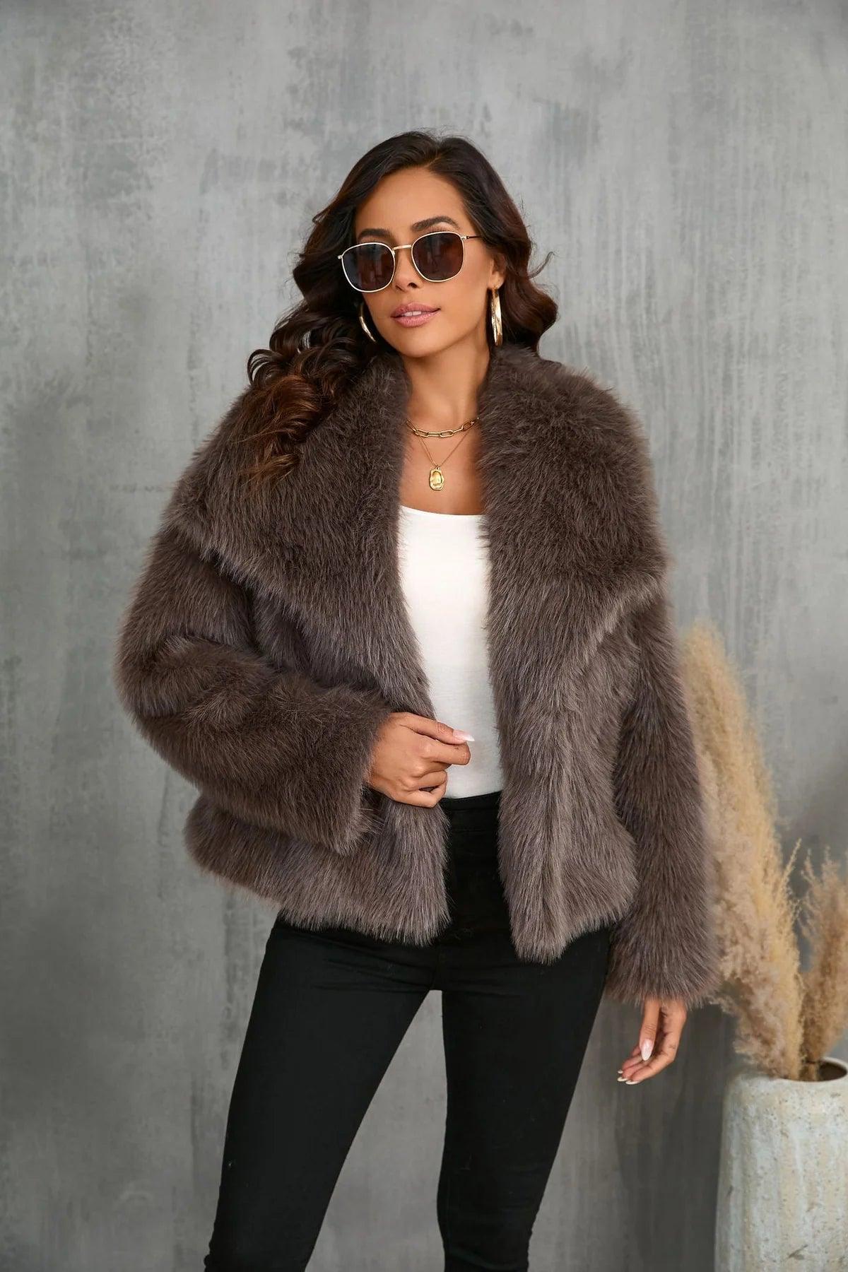 Ebba – Veste en Fourrure Végane Élégante