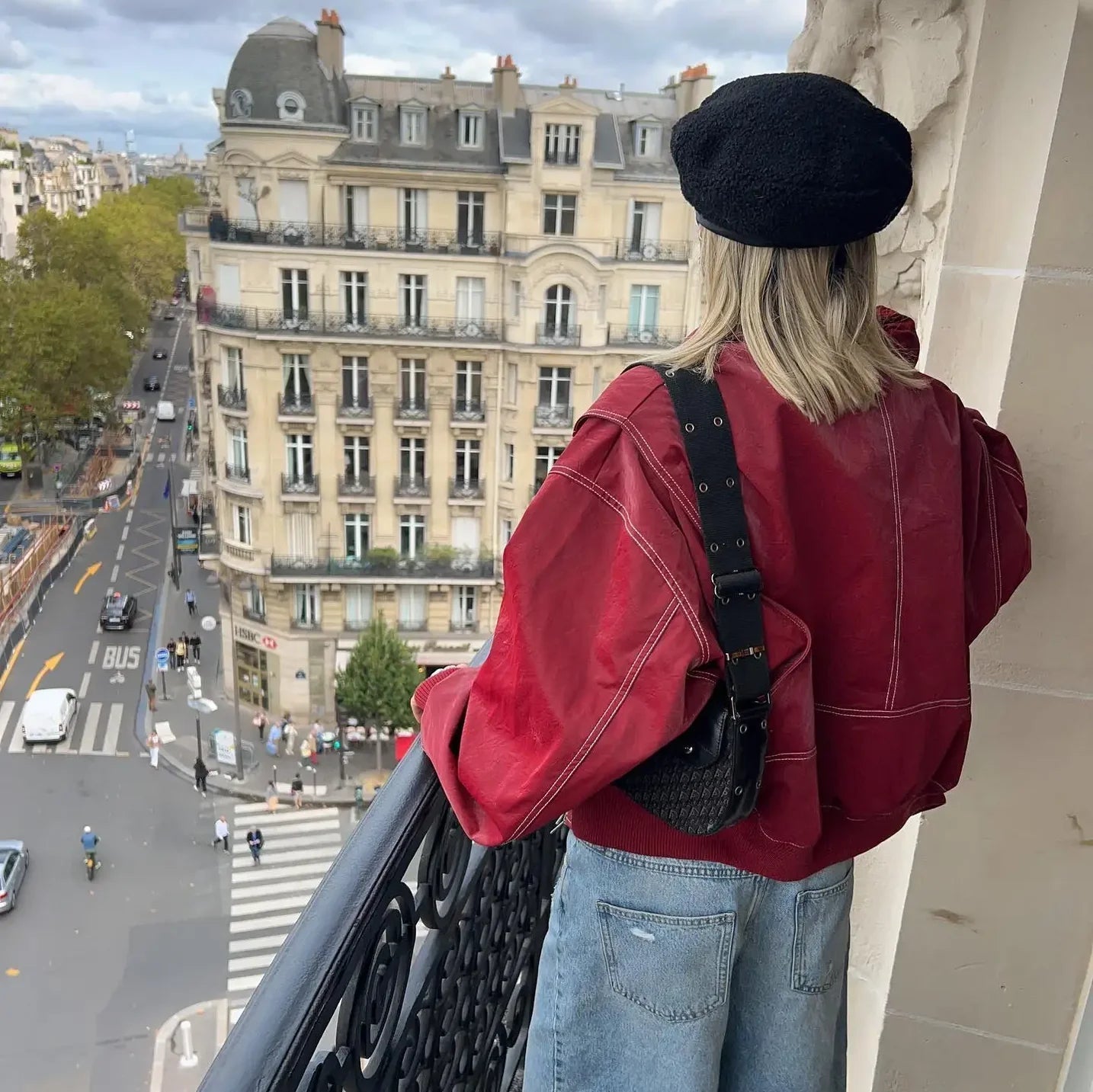 Sabrina – Veste en cuir rouge