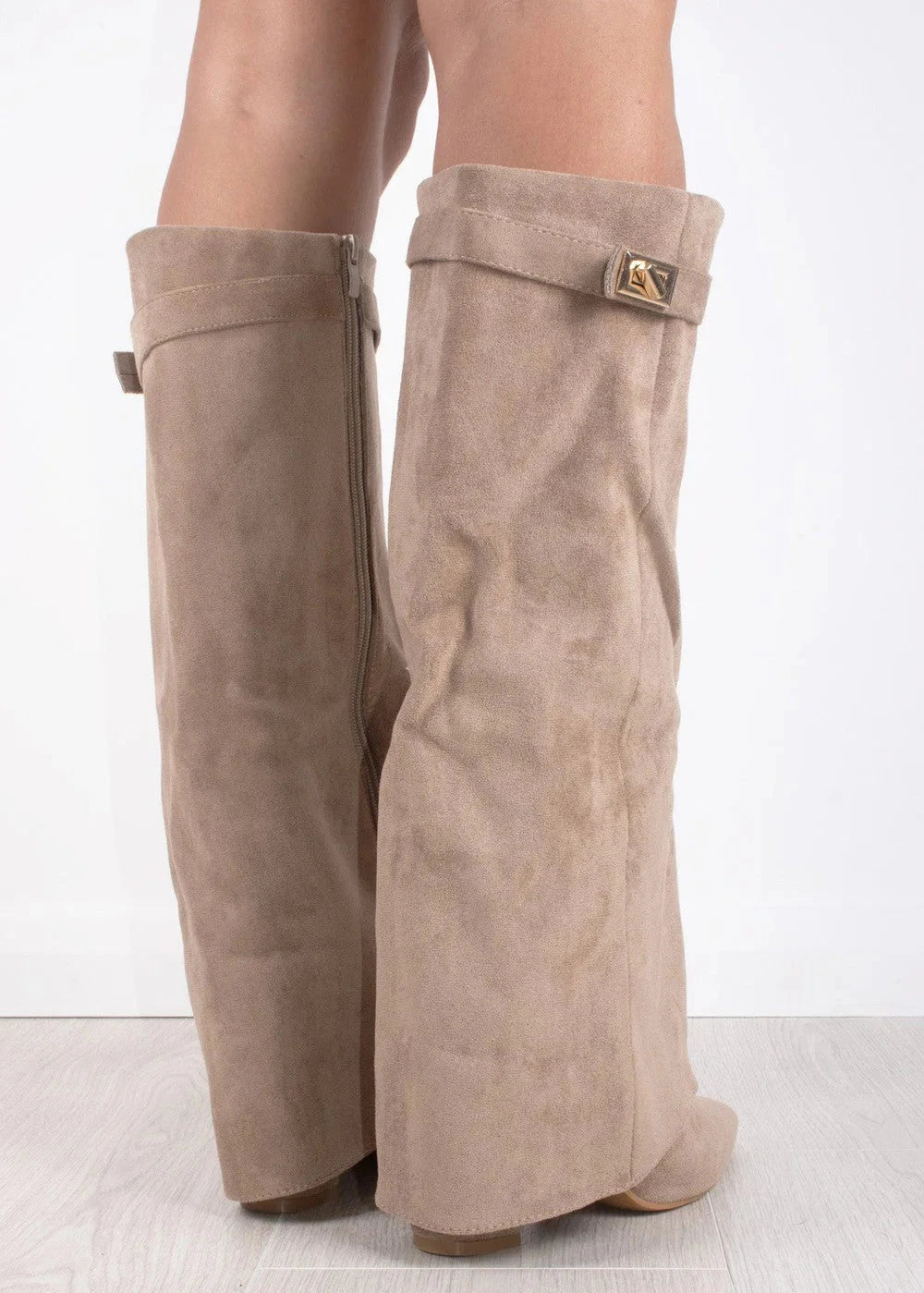 Crème Luxe - Bottes Vegans Hautes en Suédine