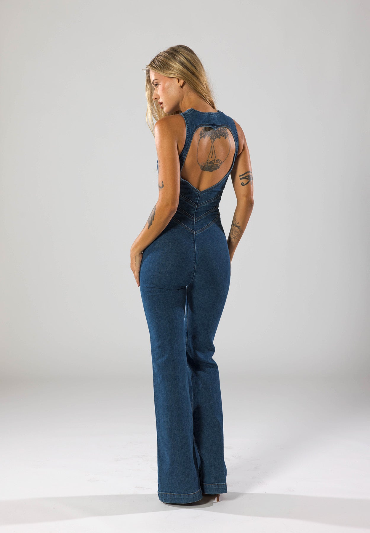 Miu | Combinaison en Jean avec Découpe en Forme de Cœur