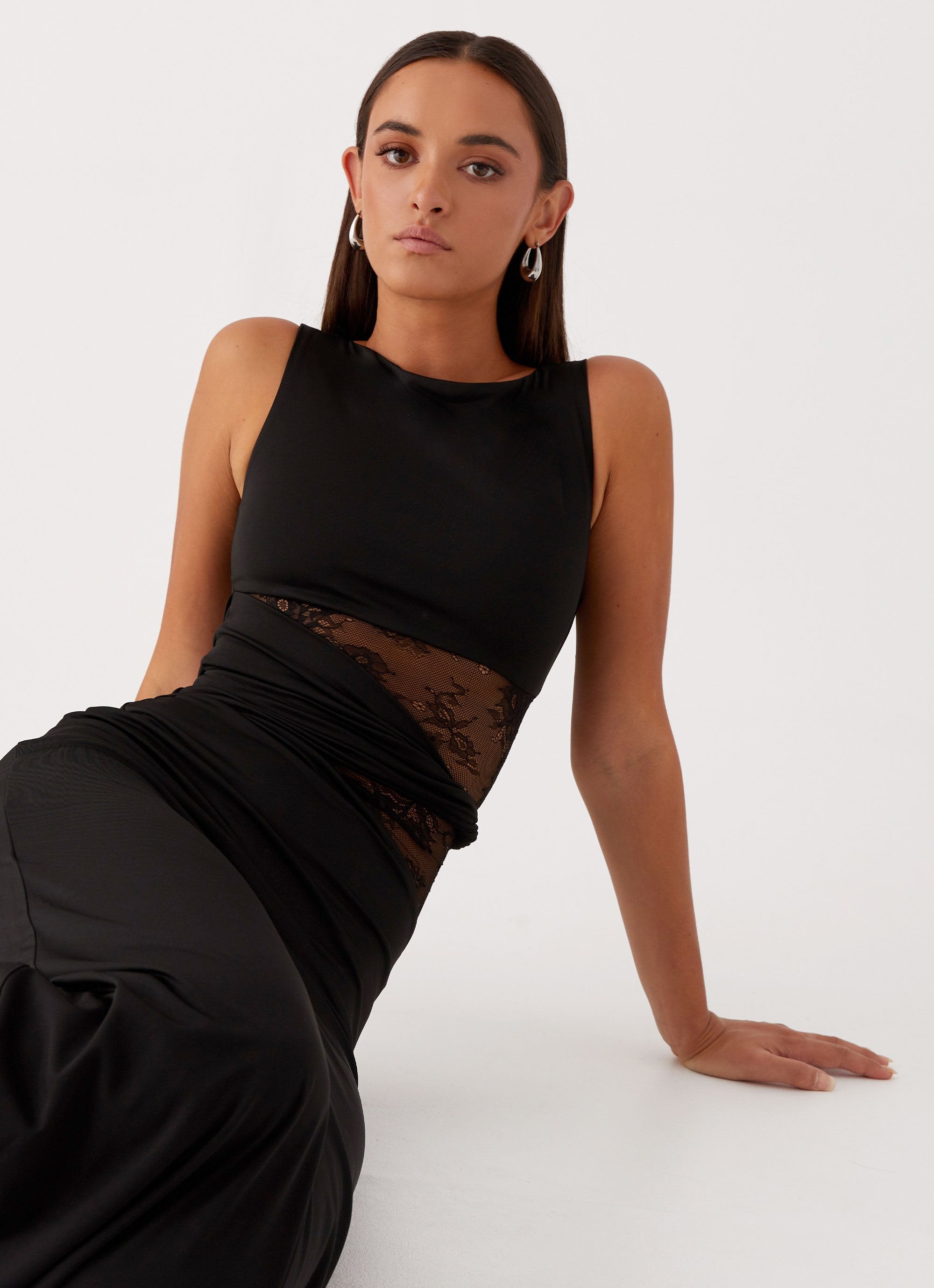 Emma - Robe maxi découpée à lacets