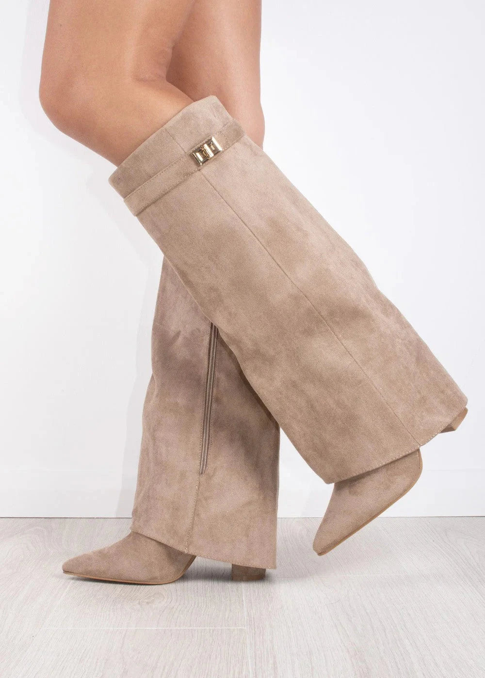 Crème Luxe - Bottes Vegans Hautes en Suédine