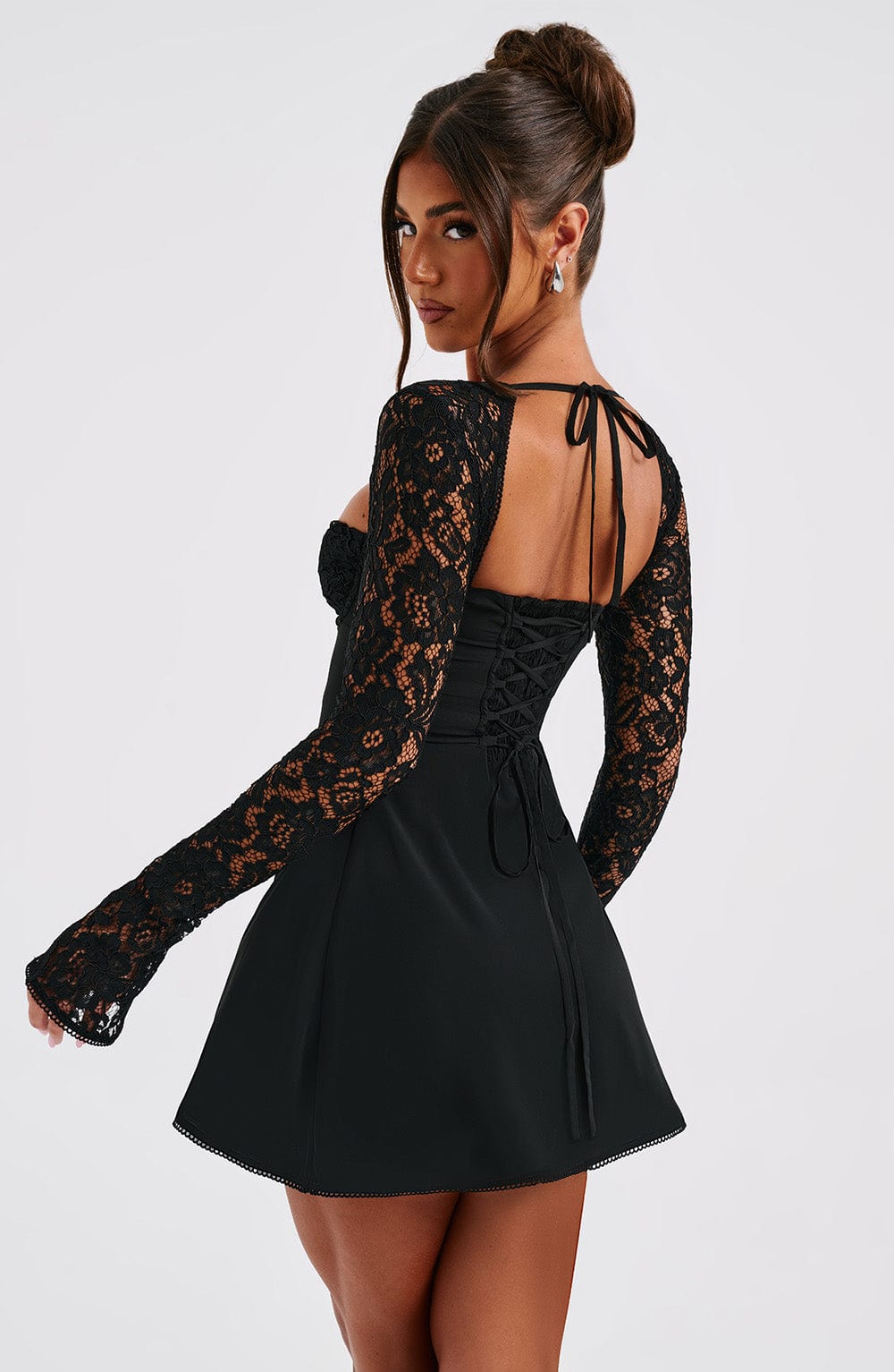 ALIX | ROBE COURTE EN DENTELLE