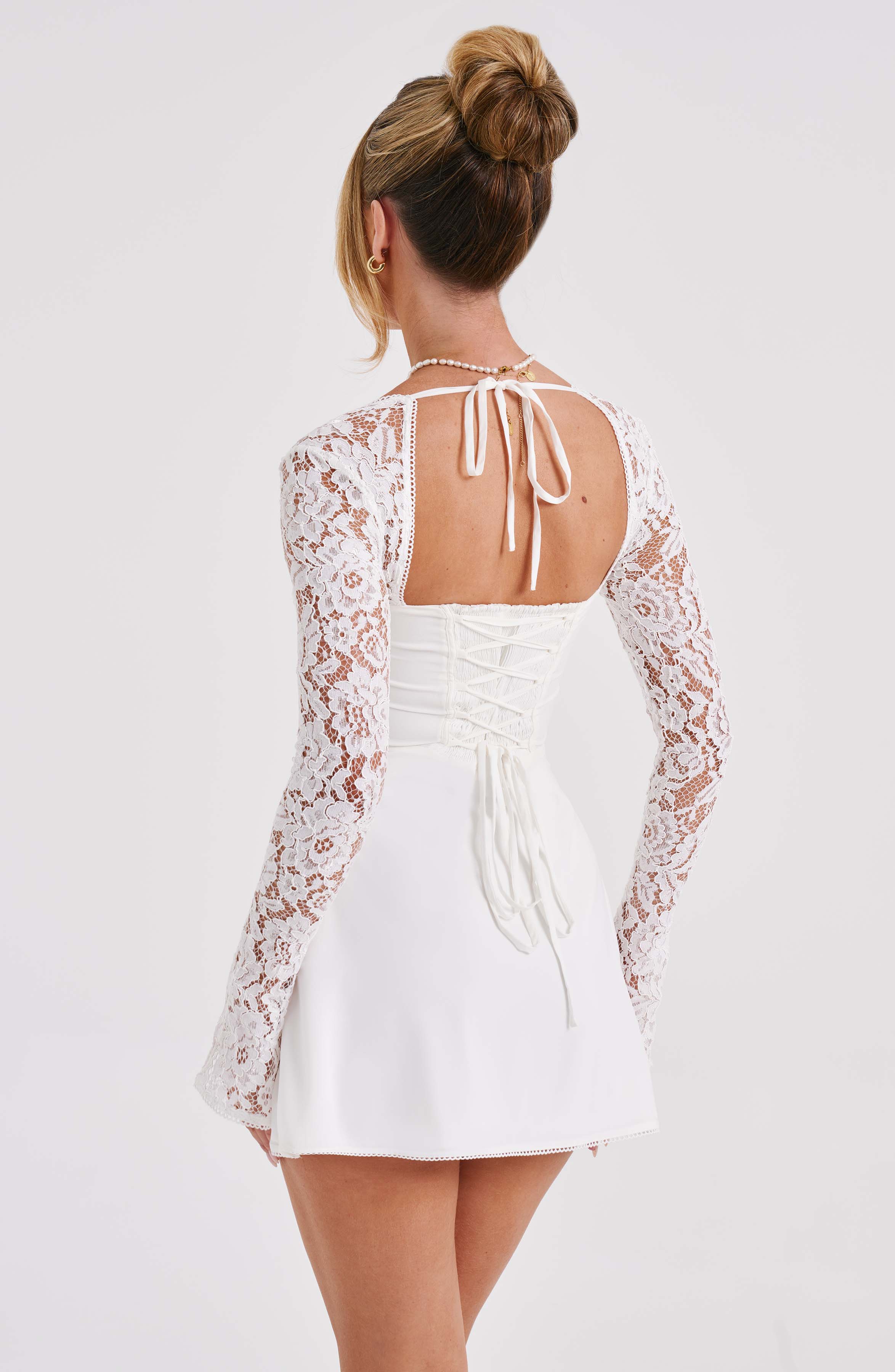 ALIX | ROBE COURTE EN DENTELLE