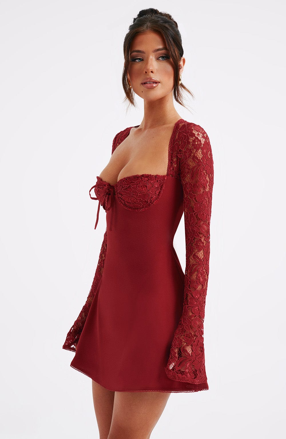 ALIX | ROBE COURTE EN DENTELLE